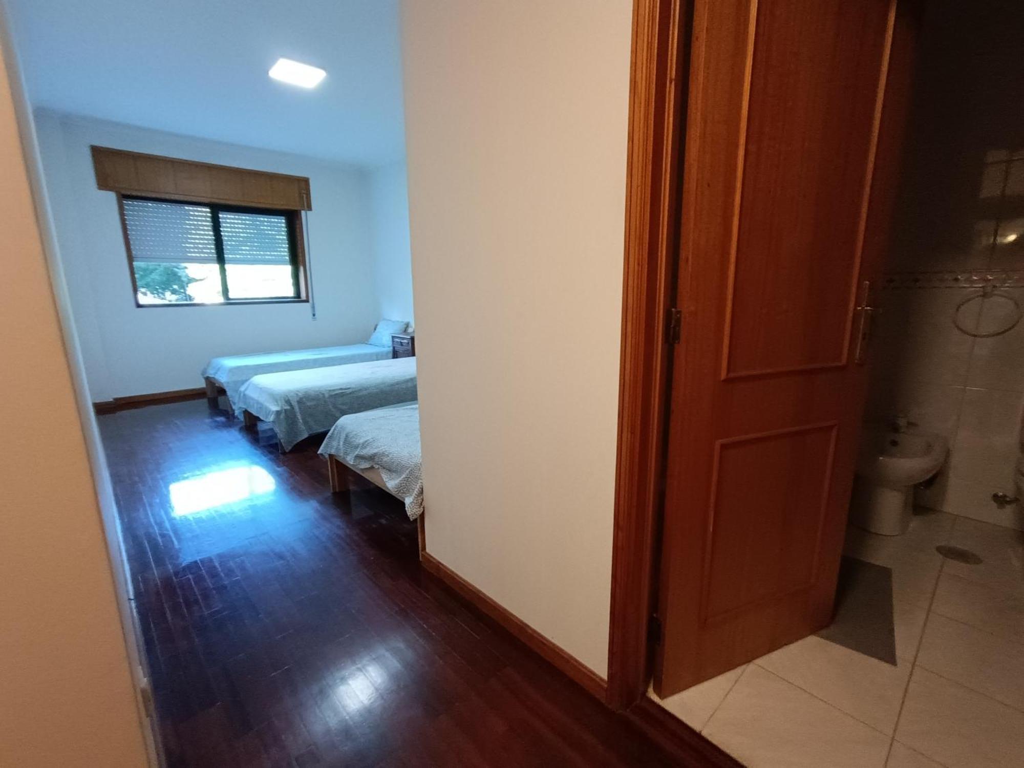 Camaratas De Camas Partilhadas Barcelos Esterno foto