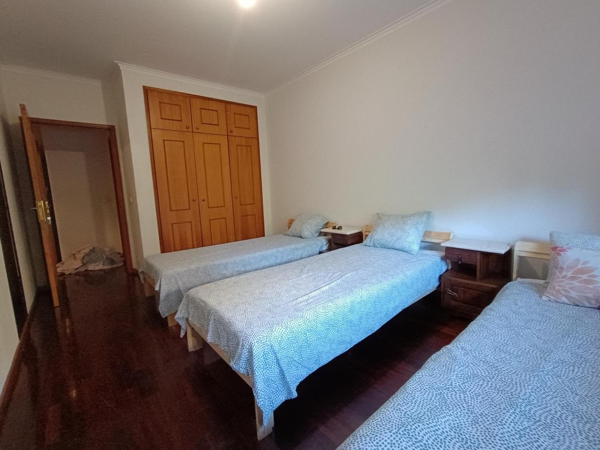Camaratas De Camas Partilhadas Barcelos Esterno foto